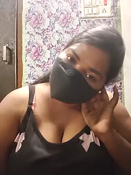 Snapshot of Liyaa_24 chatting on 03-05-26, 05:20 Liyaa 24 online show from 03-05-26, 05:20