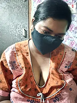 Liyaa 24 online show from 04-28-26, 05:56