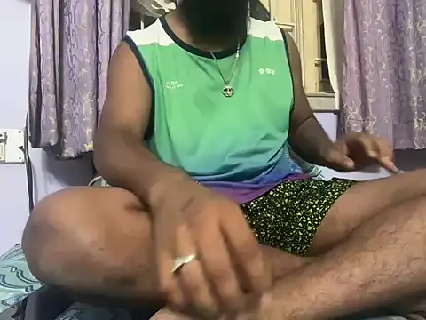 Snapshot of Matt6102 chatting on 10-31-25, 08:32 Matt6102 online show from 10-31-25, 08:32