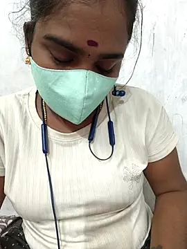 Snapshot of Tamil_riyalini12 chatting on 09-09-25, 04:56 Tamil riyalini12 online show from 09-09-25, 04:56