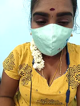 Snapshot of Tamil_riyalini12 chatting on 09-27-25, 05:23 Tamil riyalini12 online show from 09-27-25, 05:23