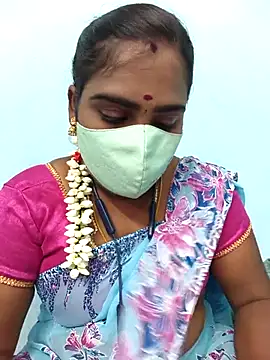 Snapshot of Tamil_riyalini12 chatting on 10-08-25, 05:49 Tamil riyalini12 online show from 10-08-25, 05:49