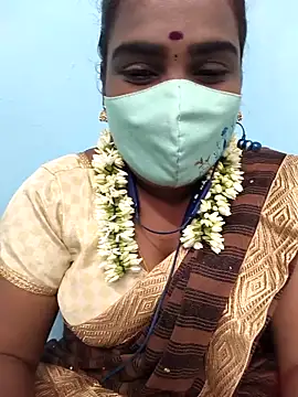 Snapshot of Tamil_riyalini12 chatting on 10-12-25, 07:18 Tamil riyalini12 online show from 10-12-25, 07:18