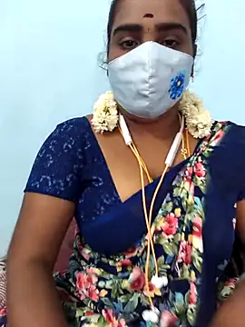 Snapshot of Tamil_riyalini12 chatting on 11-08-25, 11:32 Tamil riyalini12 online show from 11-08-25, 11:32