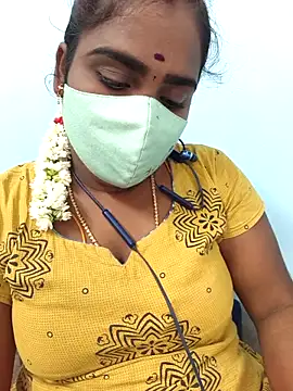 Snapshot of Tamil_riyalini12 chatting on 11-25-25, 05:02 Tamil riyalini12 online show from 11-25-25, 05:02