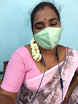 Snapshot of Tamil_riyalini12 chatting on 05-07-26, 05:35 Tamil riyalini12 online show from 05-07-26, 05:35