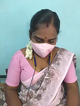 Snapshot of Tamil_riyalini12 chatting on 05-29-26, 04:54 Tamil riyalini12 online show from 05-29-26, 04:54