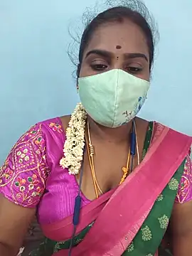 Snapshot of Tamil_riyalini12 chatting on 06-12-26, 05:12 Tamil riyalini12 online show from 06-12-26, 05:12