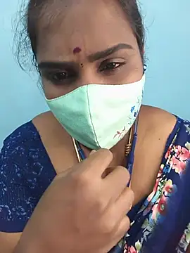 Snapshot of Tamil_riyalini12 chatting on 06-13-26, 05:16 Tamil riyalini12 online show from 06-13-26, 05:16