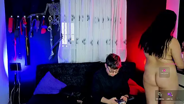 Cleo Ace online show from 04-15-26, 01:07