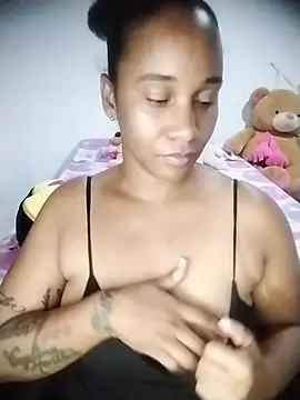 EbonyHorrny online show from 10-27-25, 04:49