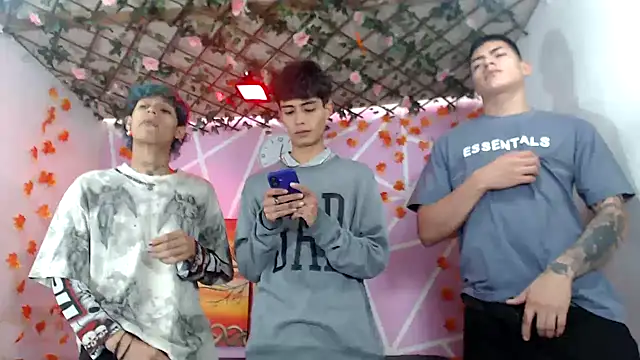 Bastian boyshot77 online show from 10-28-25, 03:36