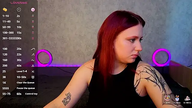 Mini Lady1 online show from 10-28-25, 08:18