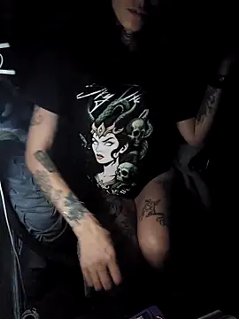 Snapshot of DarkAngelz1 chatting on 11-13-25, 02:32 DarkAngelz1 online show from 11-13-25, 02:32