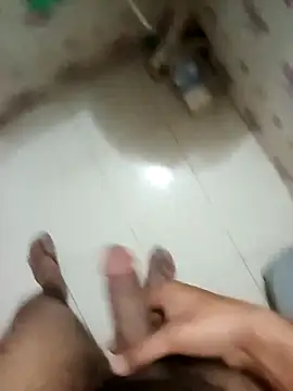 Snapshot of zim200 chatting on 02-26-26, 05:12 zim200 online show from 02-26-26, 05:12