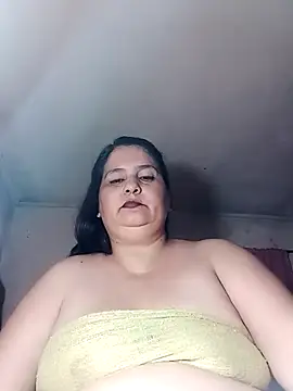 Snapshot of Aymacyn chatting on 11-24-25, 12:54 Aymacyn online show from 11-24-25, 12:54