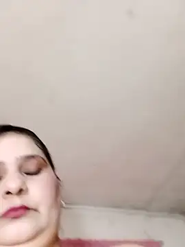 Snapshot of Aymacyn chatting on 12-02-25, 10:38 Aymacyn online show from 12-02-25, 10:38