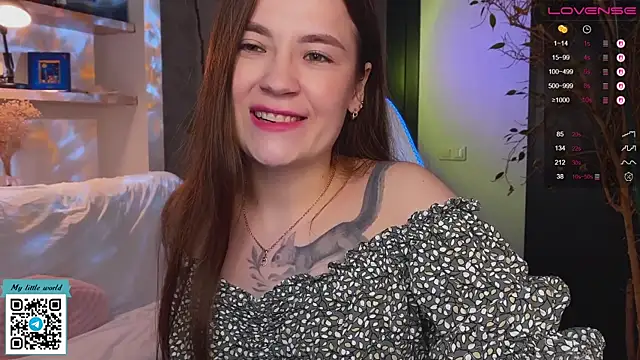 mia here online show from 10-21-25, 11:11