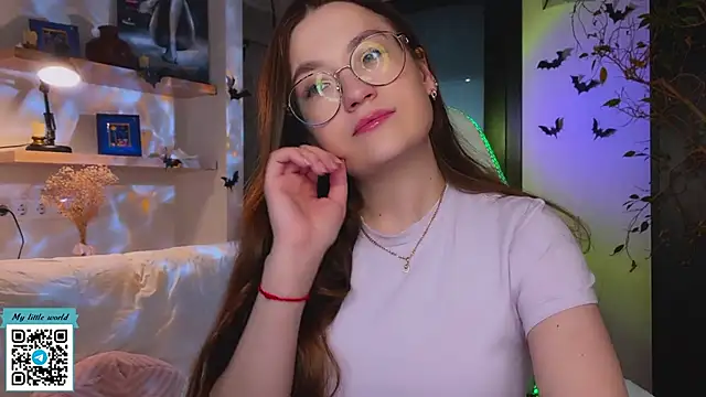 mia here online show from 10-25-25, 11:54