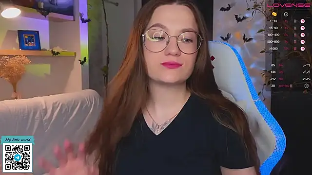 mia here online show from 11-14-25, 01:37