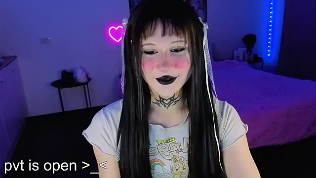 Snapshot of your_little_eva chatting on 09-10-25, 05:46 your little eva online show from 09-10-25, 05:46