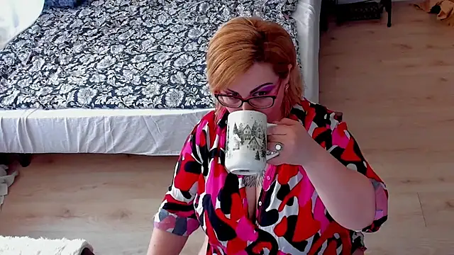 Squirt Kimm online show from 03-09-26, 10:30