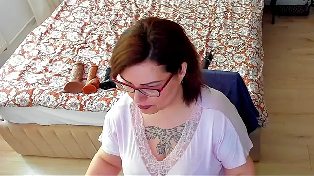 Squirt Kimm online show from 04-28-26, 11:15