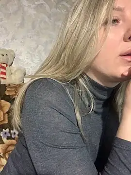 hotsteacher online show from 12-20-25, 01:56