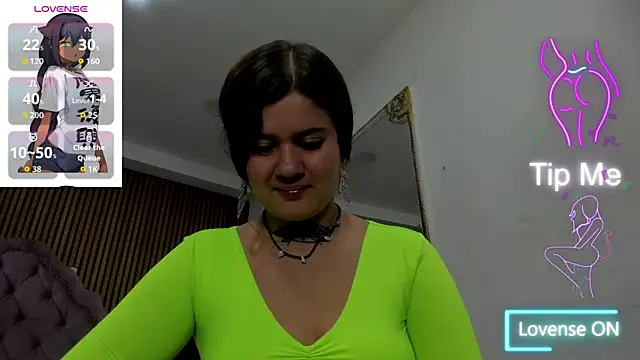 Snapshot of RosalineGrey chatting on 10-04-25, 05:27 RosalineGrey online show from 10-04-25, 05:27