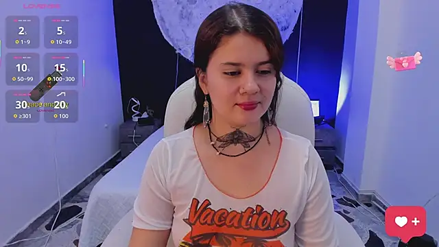 Snapshot of RosalineGrey chatting on 10-08-25, 04:54 RosalineGrey online show from 10-08-25, 04:54