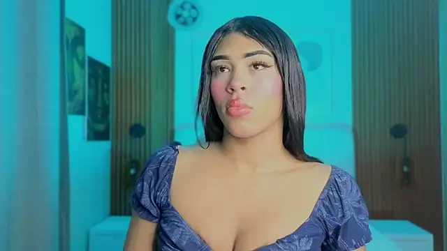Snapshot of Im_perla_ chatting on 12-05-25, 12:19 Im perla online show from 12-05-25, 12:19