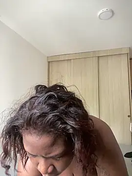 Alexia 24 online show from 04-27-26, 06:39