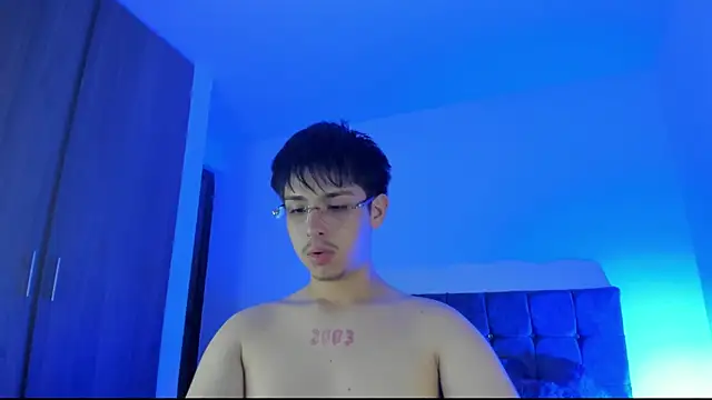 Snapshot of Maximo_Miller chatting on 09-30-25, 04:28 Maximo Miller online show from 09-30-25, 04:28