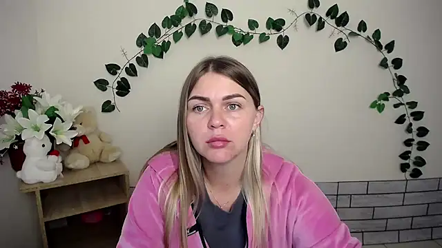 Magic Katarina  online show from 09-15-25, 06:35