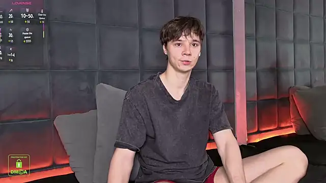 Snapshot of AnthonyHall chatting on 11-07-25, 04:34 AnthonyHall online show from 11-07-25, 04:34