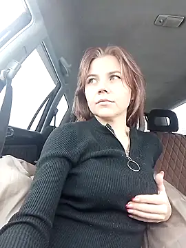 YOURLIKAA online show from 12-18-25, 04:51