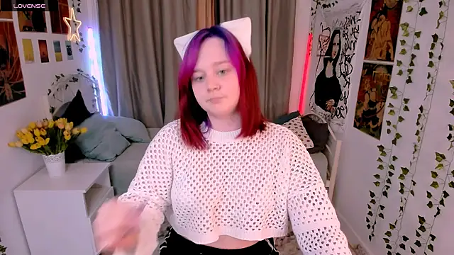 lunaalli online show from 11-23-25, 02:06