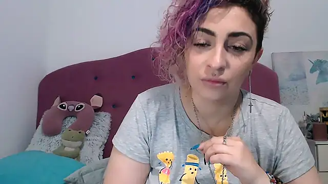 Snapshot of AAARUNY chatting on 11-28-25, 01:14 AAARUNY online show from 11-28-25, 01:14