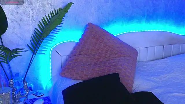 Aelorya online show from 11-19-25, 06:52