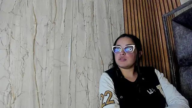 Cherry  Hot online show from 11-26-25, 05:41