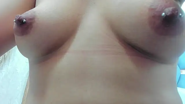 Snapshot of juliette_pretty_ chatting on 09-29-25, 07:30 juliette pretty  online show from 09-29-25, 07:30