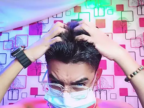 ChiseledCharm online show from 11-01-25, 07:49