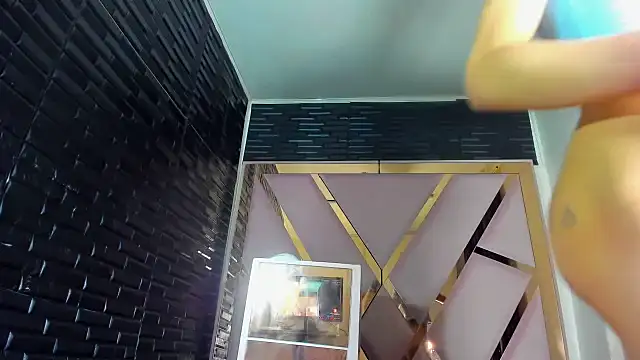 chaniesmith69x online show from 06-10-26, 08:08