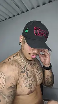 Snapshot of David_tatto1 chatting on 05-28-26, 10:07 David tatto1 online show from 05-28-26, 10:07