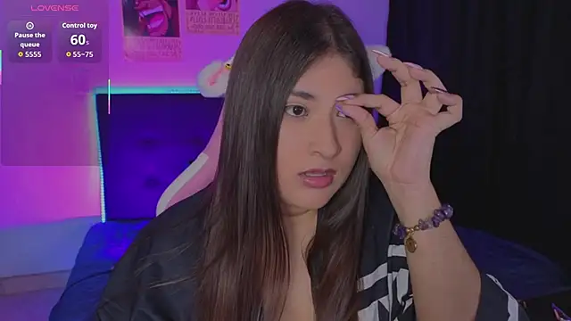 Gaby  Howards online show from 11-28-25, 07:05