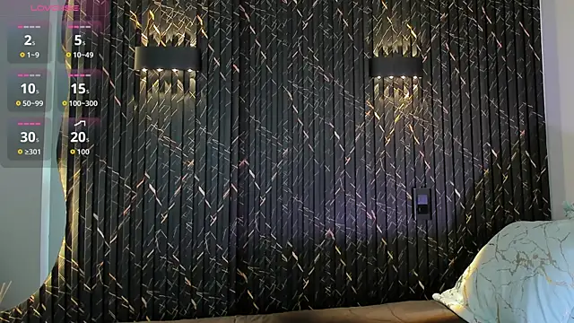 ZOETTAYLOR online show from 10-10-25, 07:24