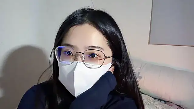 Snapshot of LHeart chatting on 01-13-26, 02:33 LHeart online show from 01-13-26, 02:33