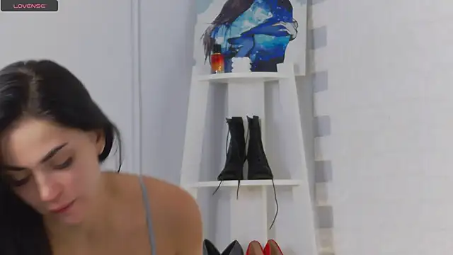 Snapshot of Agnessa chatting on 11-22-25, 07:18 Agnessa online show from 11-22-25, 07:18