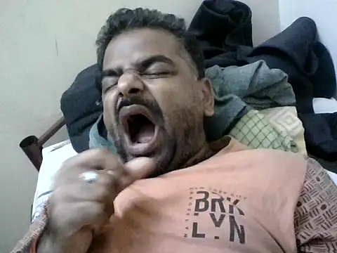 Snapshot of sree4143 chatting on 09-14-25, 05:23 sree4143 online show from 09-14-25, 05:23