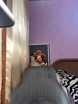 Snapshot of Soft_Pleasure chatting on 11-17-25, 12:11 Soft Pleasure online show from 11-17-25, 12:11